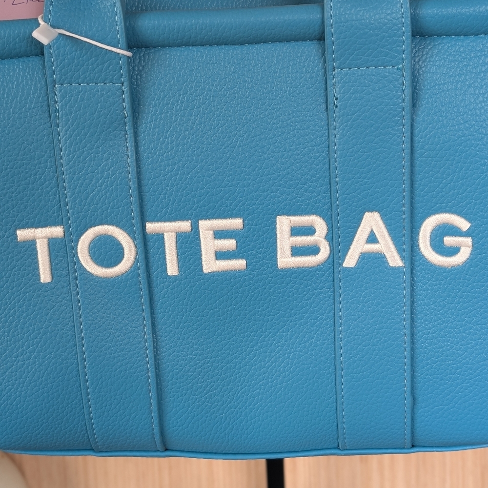 Sky Blue Tote Bag With Crossbody Strap Included. - Picture 6 of 8